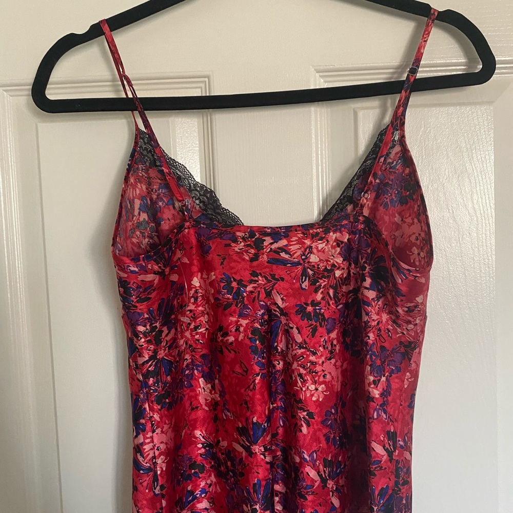 Silk lace dress - Picture 3 of 5
